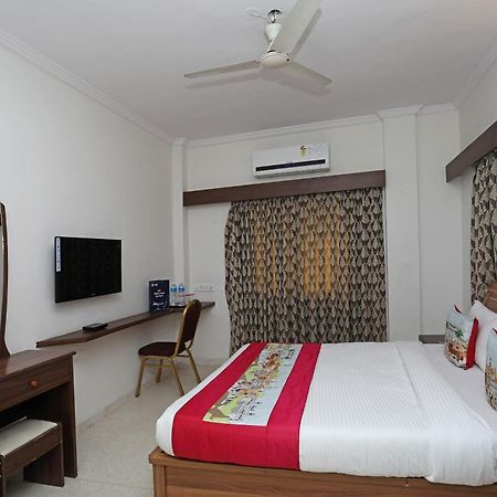 OYO 10671 Hotel Sai Prem Nashik Exterior foto