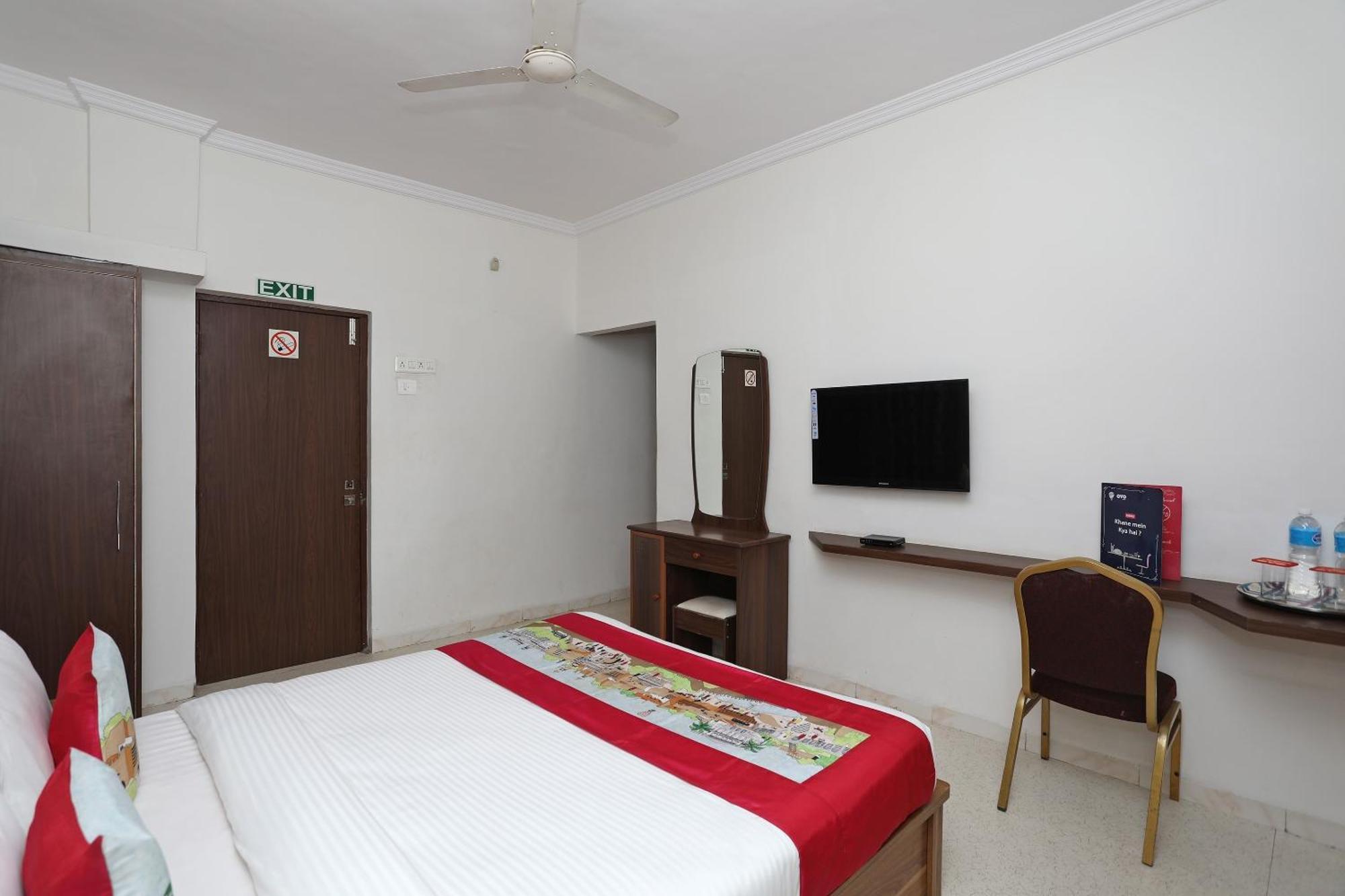 OYO 10671 Hotel Sai Prem Nashik Exterior foto