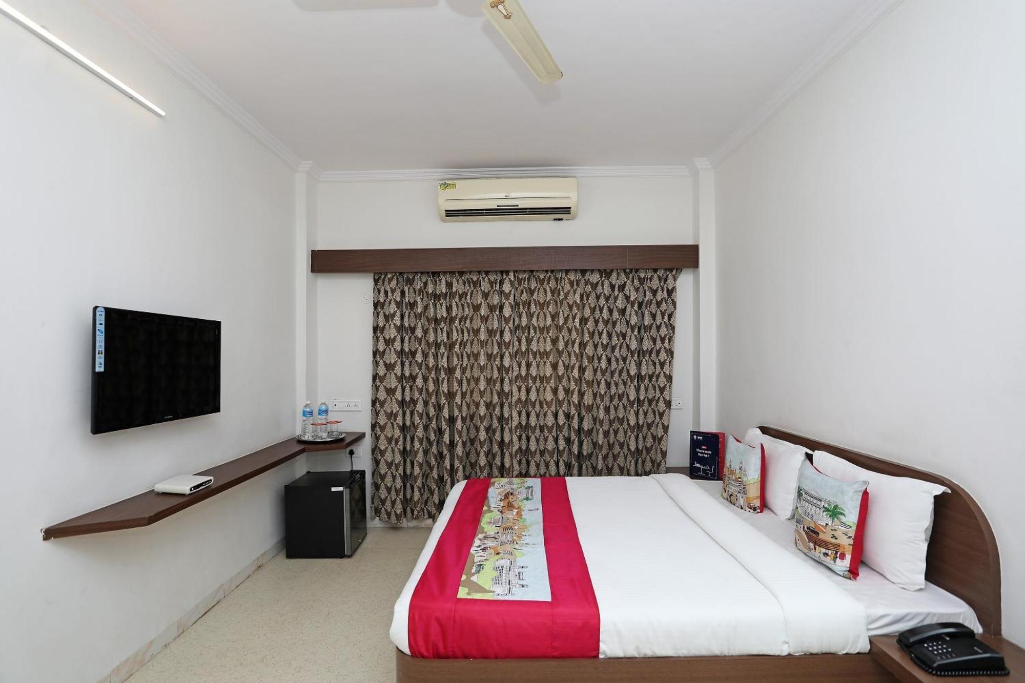 OYO 10671 Hotel Sai Prem Nashik Exterior foto